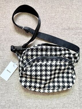 NWT Baggu Black & White Gingham